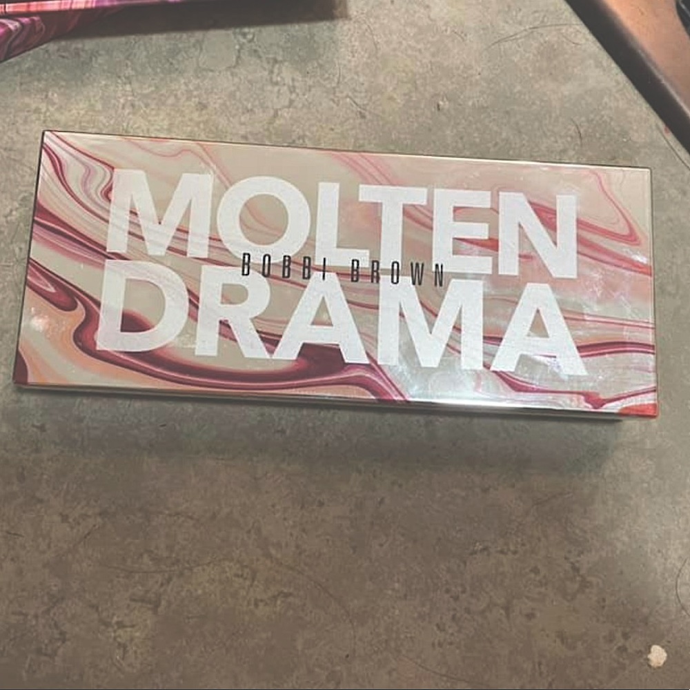 Bobbi Brown Molten Drama Eye Shadow Palette